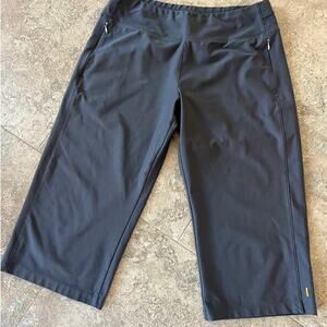 Lucy Stretch Capri length leggings gray, women's L